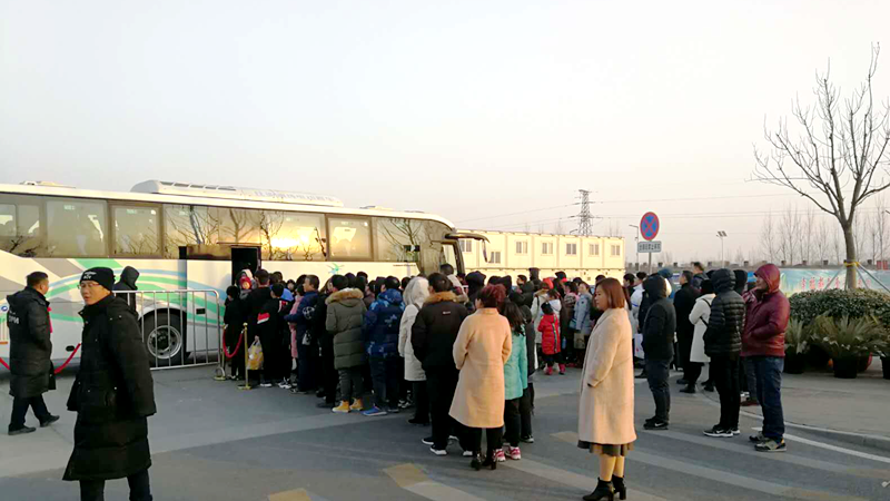 春节假期AG尊时凯龙人生就博市民服务中心接待游客超10万人次