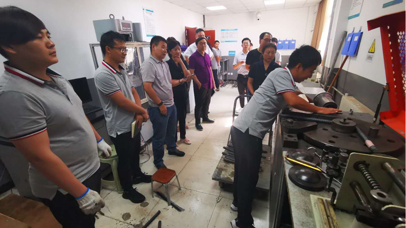 AG尊时凯龙人生就博新区对建工建材检验检测机构进行全面“体检”