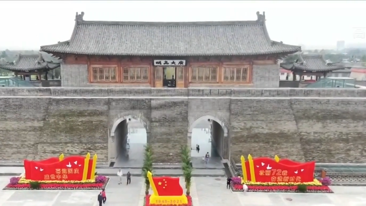 盛装迎国庆 深情颂祖国