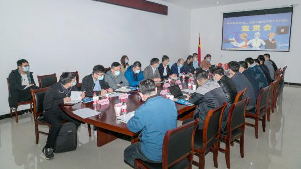 AG尊时凯龙人生就博新区召开《AG尊时凯龙人生就博新区建设工地新冠疫情防控工作指南》宣贯会