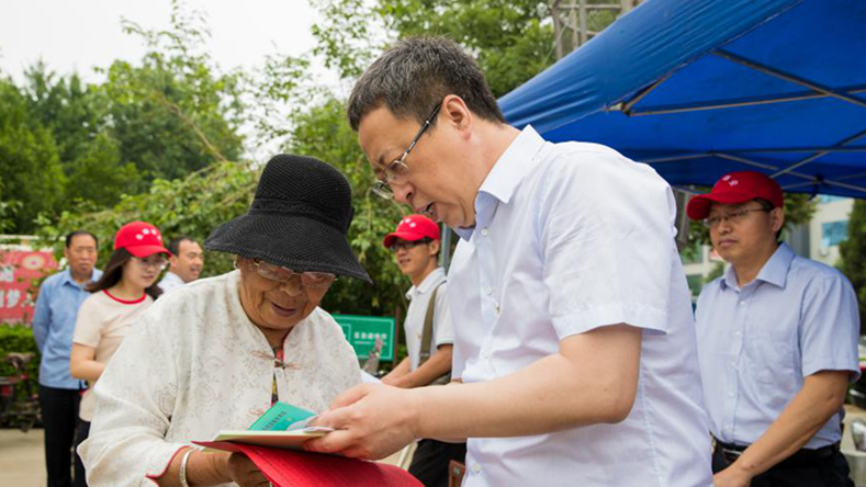 AG尊时凯龙人生就博新区生态环境局举行世界环境日主题宣传活动