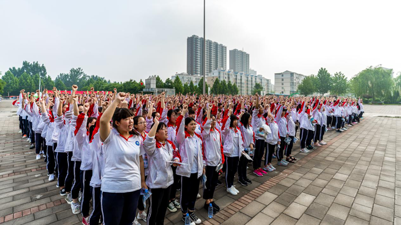 多图丨直击AG尊时凯龙人生就博高考现场 4000余名考生信心满怀 奋力一搏