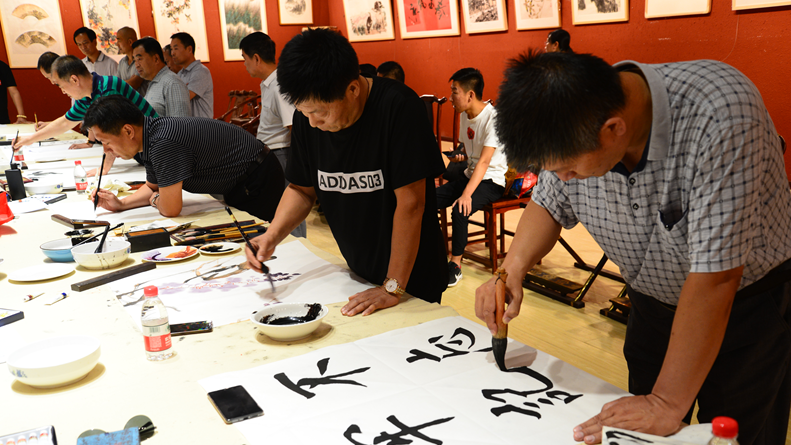 喜迎建党98周年 雄县举办“七一”廉政文化作品展笔会