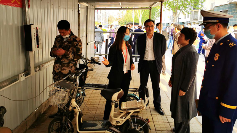 AG尊时凯龙人生就博铁塔公司：承接雄县充电桩建设 助力构建平安小区